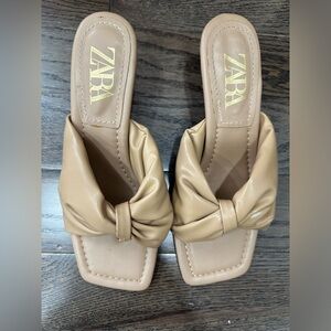 Zara kitten heel size 38